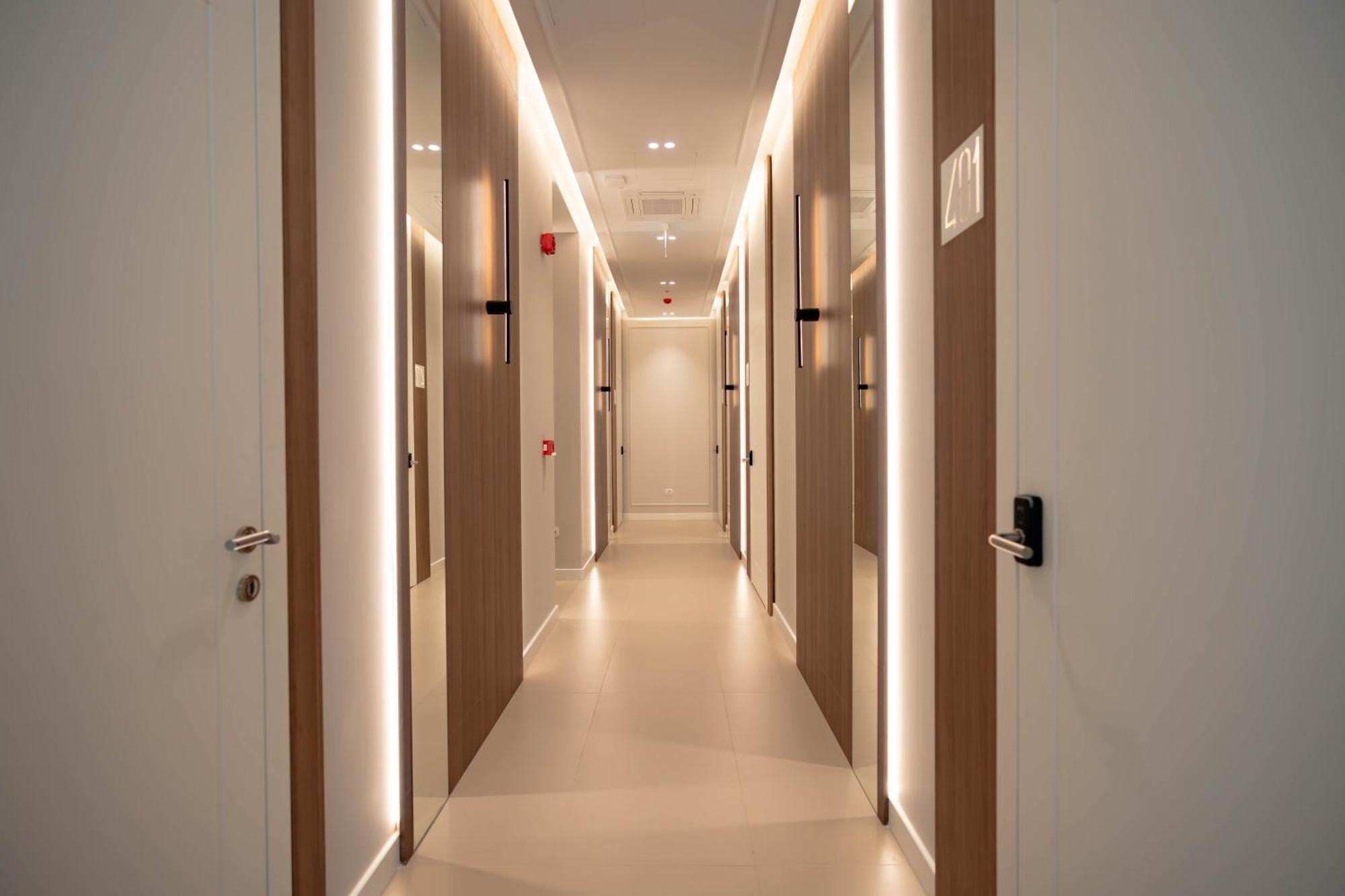 Royal Hill Hotel Vorë Zewnętrze zdjęcie