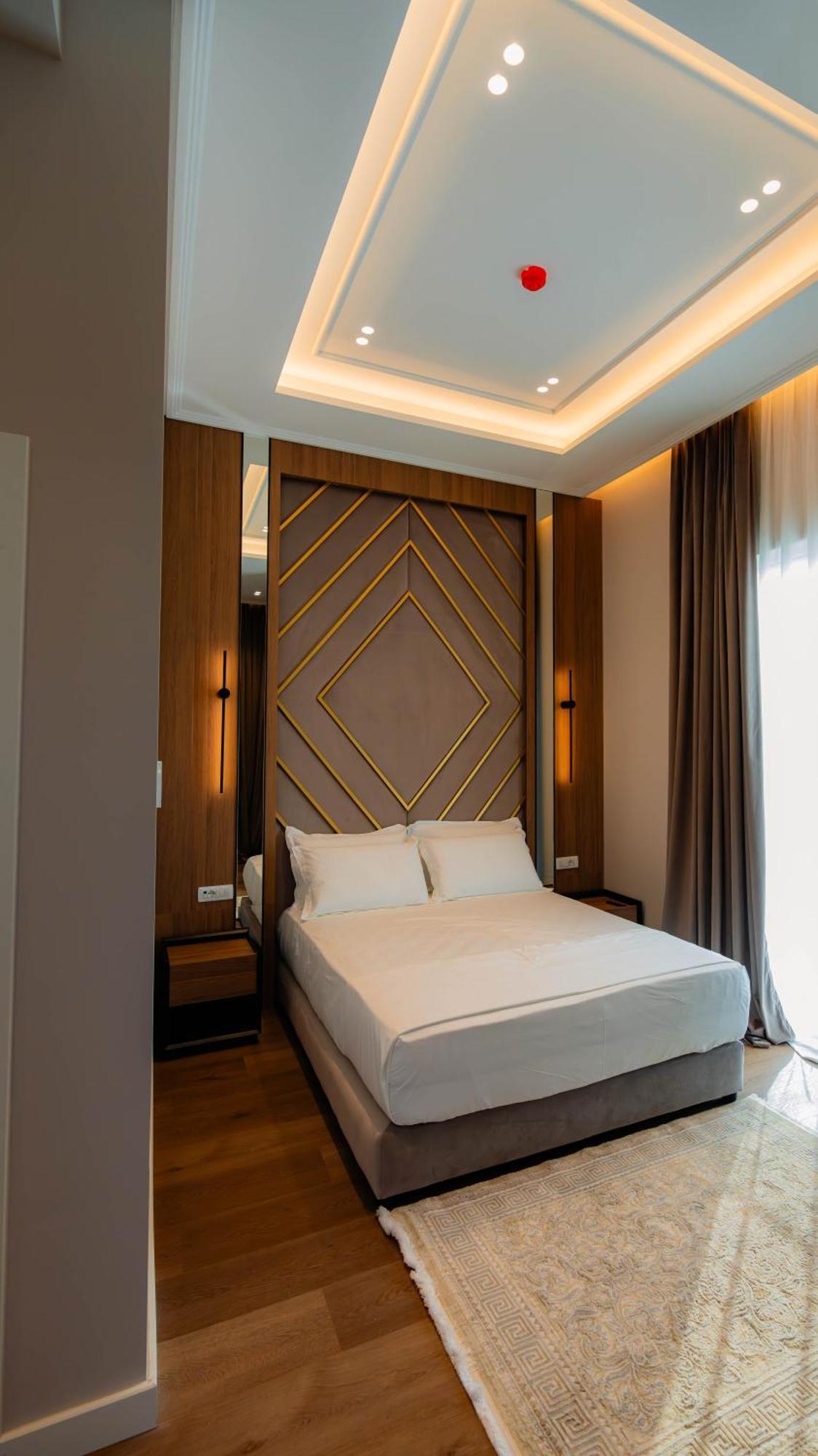 Royal Hill Hotel Vorë Zewnętrze zdjęcie