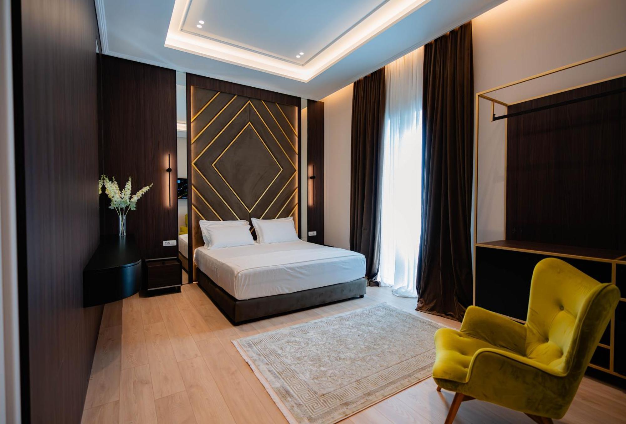 Royal Hill Hotel Vorë Zewnętrze zdjęcie