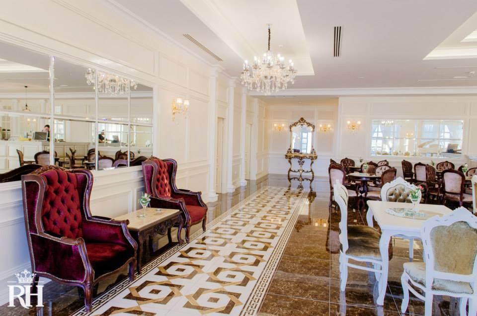 Royal Hill Hotel Vorë Zewnętrze zdjęcie