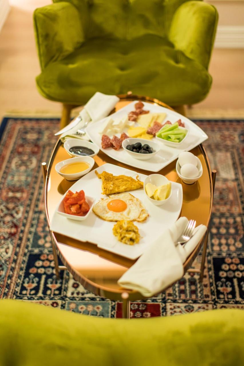 Royal Hill Hotel Vorë Zewnętrze zdjęcie