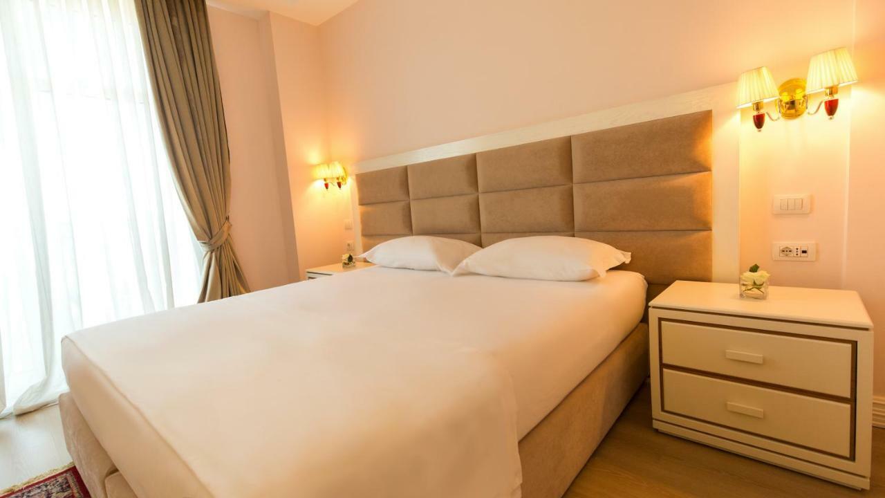 Royal Hill Hotel Vorë Zewnętrze zdjęcie